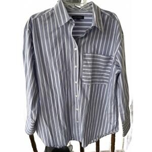 Banana Republic Men's Blue and White Striped Button-Up Shirt, Medium